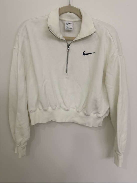 Nike Tops - Nike Women's White Half-Zip Cropped Sweatshirt Women’s Size Medium